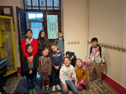 groupe dans le hall